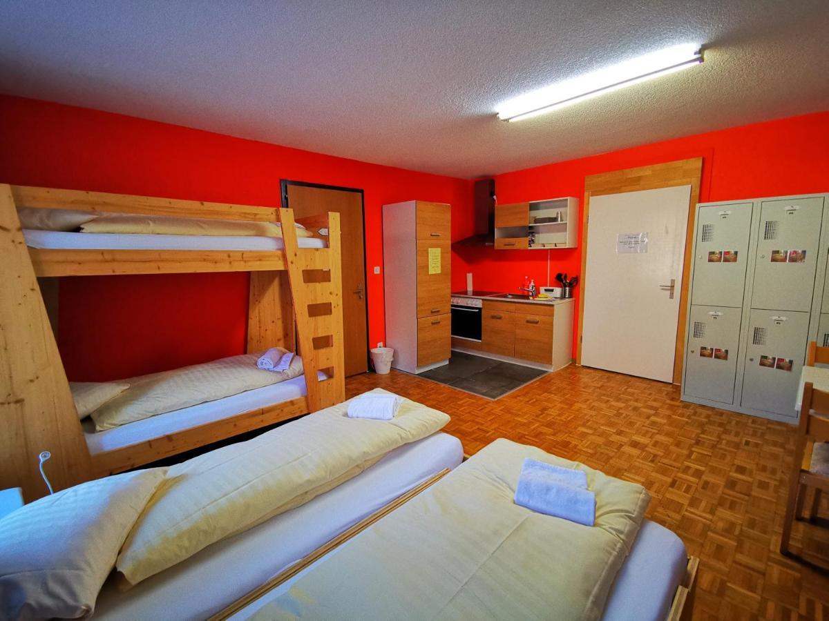 Downtown Hostel Interlaken Esterno foto
