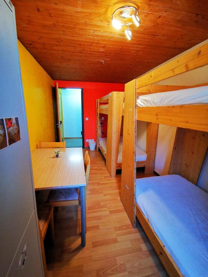 Downtown Hostel Interlaken Esterno foto