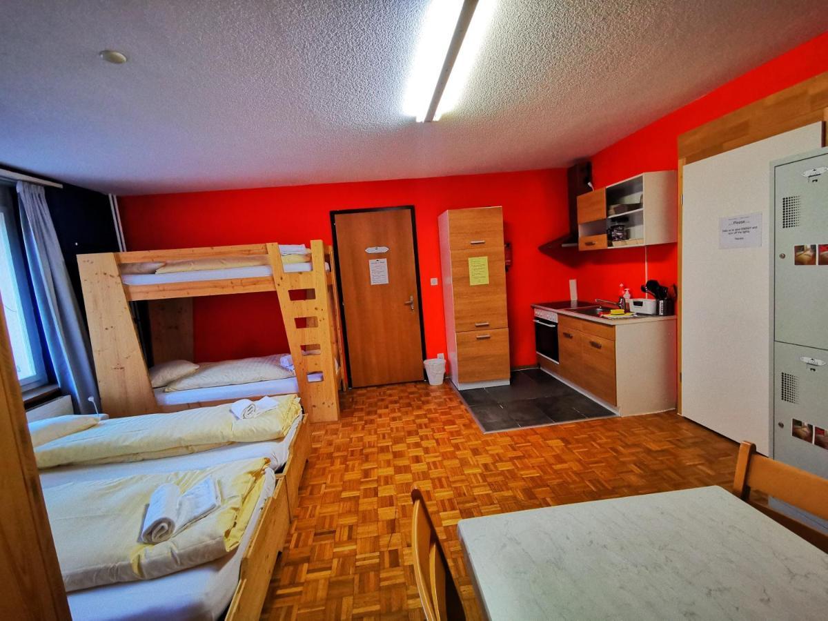 Downtown Hostel Interlaken Esterno foto